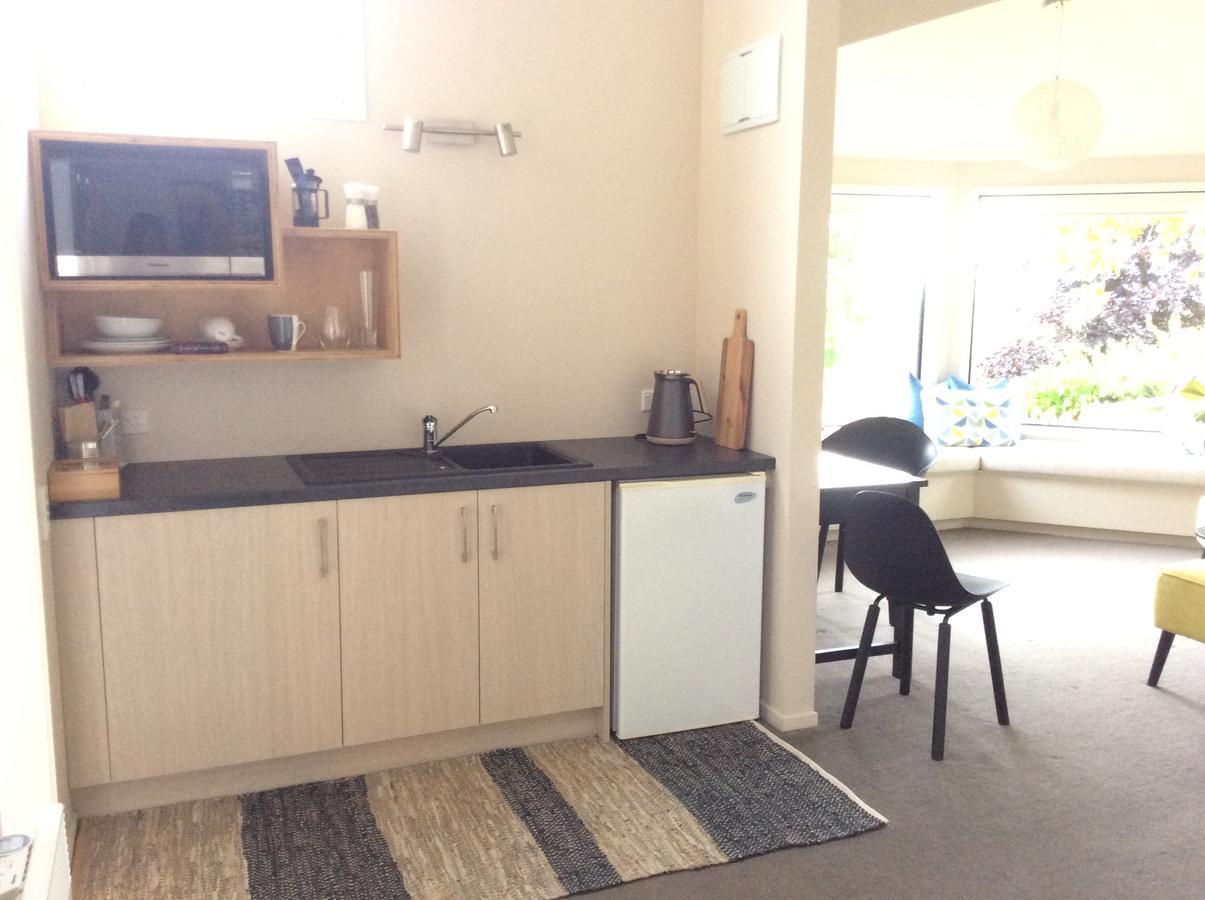 Apartment 411 *